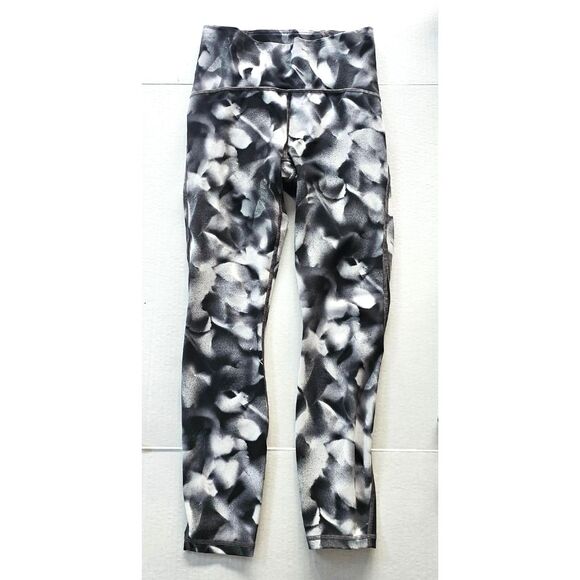 Lululemon Train Times 7/8 Pant 25" | Blush Blossom| Size 6 Like New - Picture 7 of 10